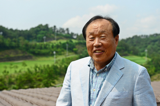 굴착기 하나로 8개 기업 일군 억척 사업가
