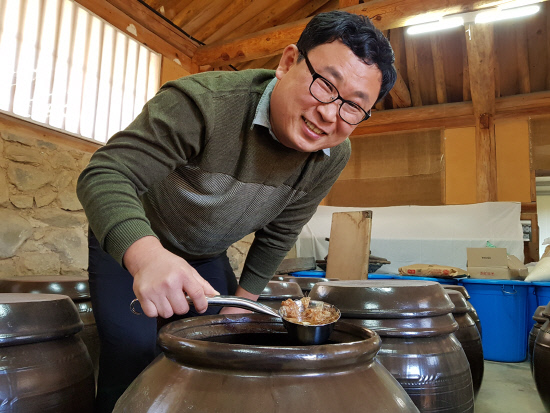 경남 농업의 미래, 청년이 일군다[7] 함양서 식초 만드는 임채홍씨