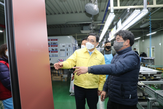 허성무 창원시장, 가전제품 생산기업 대영전자(주) 방문