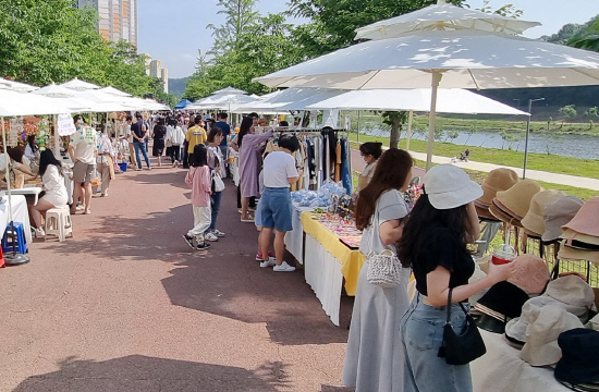 진주 혁신도시 이전공공기관 모모장터개최