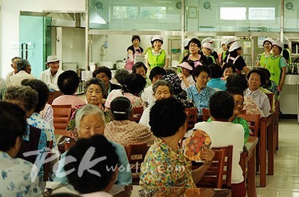 사람냄새와 따뜻한 대화가 넘치는 급식소로 오세요!
