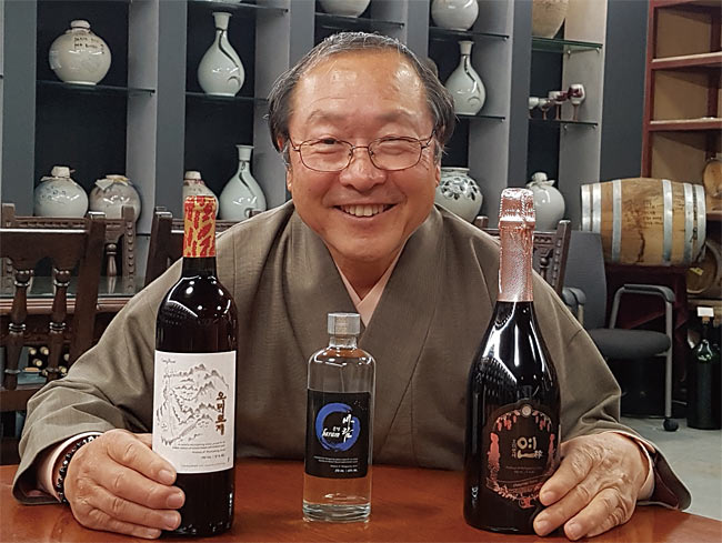 ＜박순욱의 술기행＞ [Interview] 주류대상 3관왕 오미나라 이종기 대표 | “오미로제 연은 기분 좋은 신맛이 최고의 매력”
