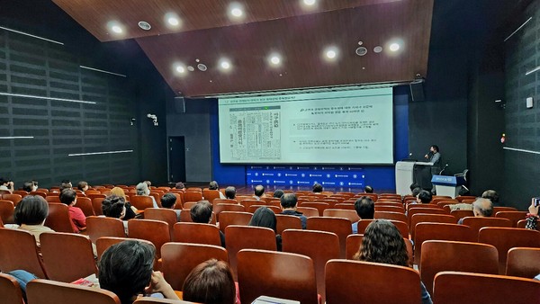담배 연기 없는 사회 어떻게 만들까…전문가들 머리 맞대