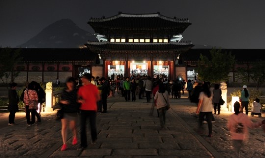 경복궁 야간개장, 인터넷 예매제 시행