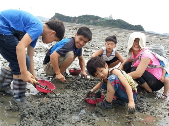 충주 달천초 매현분교생, 서해안 대부도에서 갯벌체험