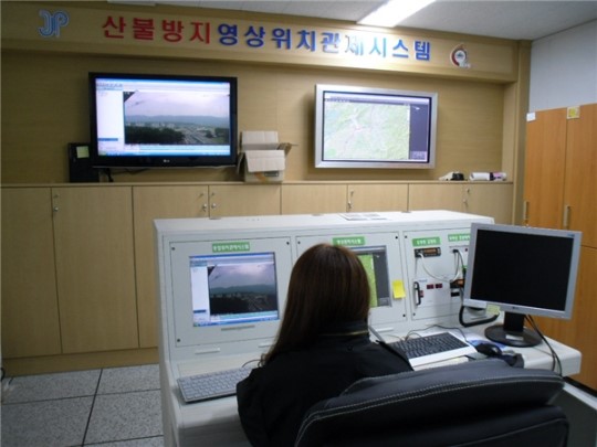 증평군, 밀착형 산불무인감시카메라 설치