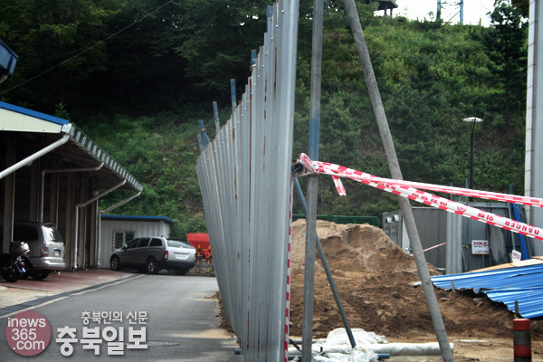 현장관리 안되는 옥천읍구내식당 보강공사
