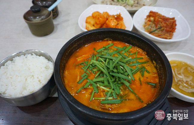 밥맛 좋은 집 - 청주 율량동 소보양본가
