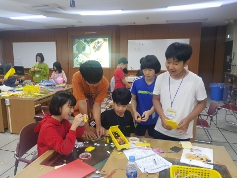 충주 덕신초, 국제지식재산연수원 학생발명교육과정 캠프 참가