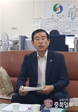 조길형 충주시장 도와 민주당이 반대하면 동충주역 추진 안할 것