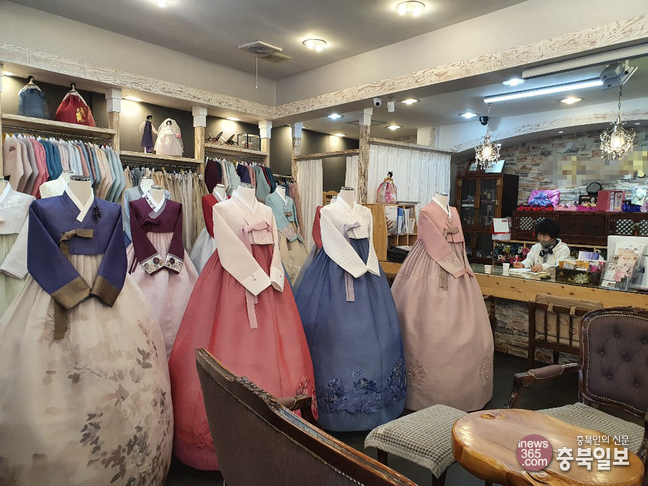 손님 끊긴 충북도내 한복업계 몸살
