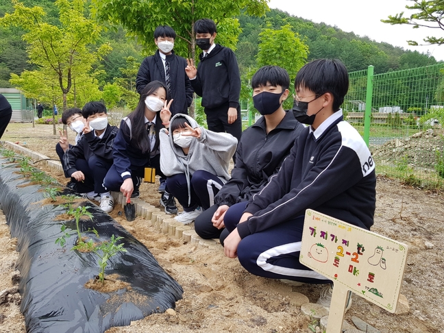 단양소백산중학교, 하늘정원과 텃밭 가꾸기