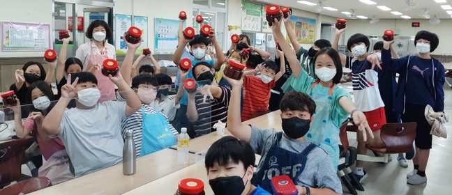 충주 성남초, 전통음식문화 계승사업 운영