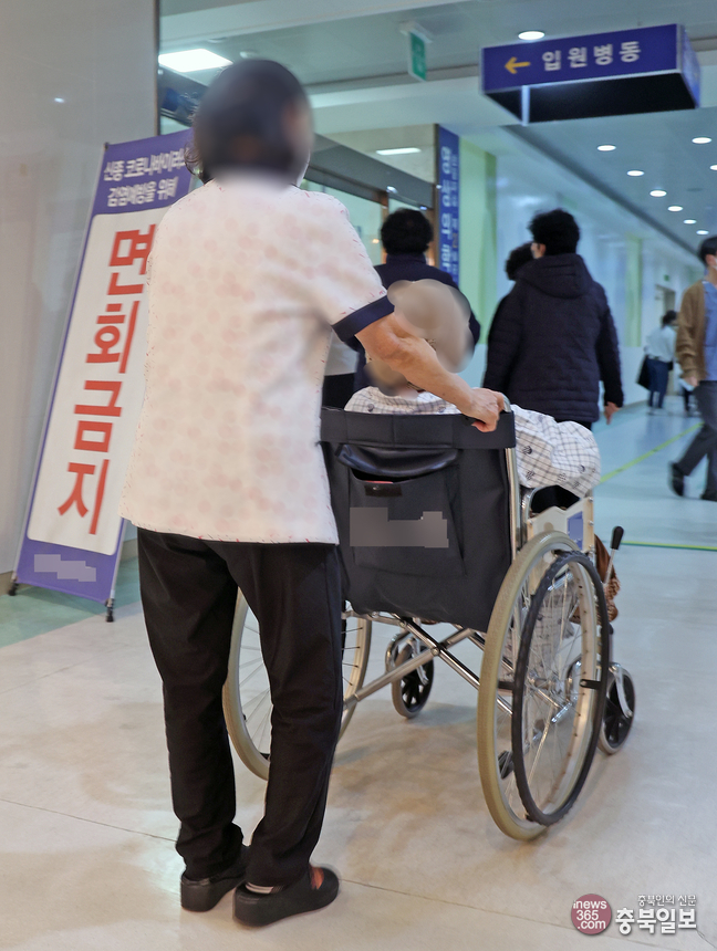 간호·간병통합서비스 확대가 답이다