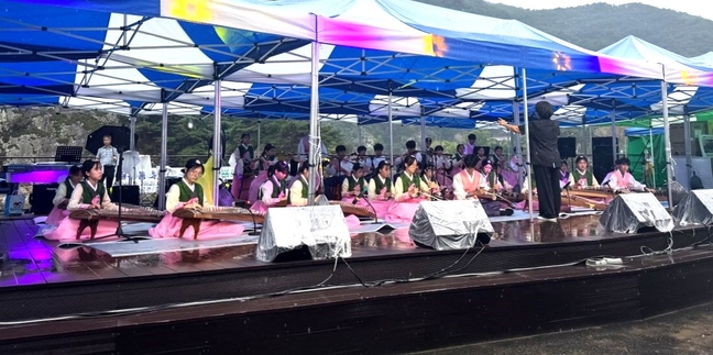 달빛 아래 펼친 월류봉 축제 성료
