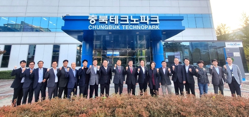 옥천군의회, 충북테크노파크 찾아 기업 유치 논의