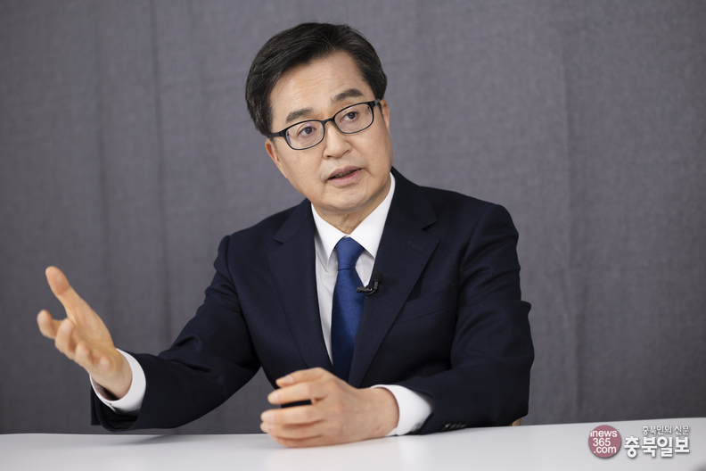 충북일보·KLJC 대선 주자 공동인터뷰③김동연 경기도지사