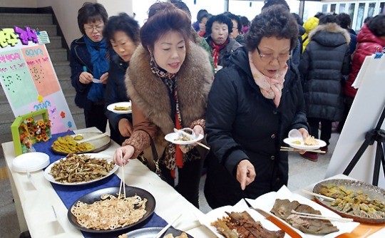 아산 향토음식 연잎붕어찜 드셔보세요