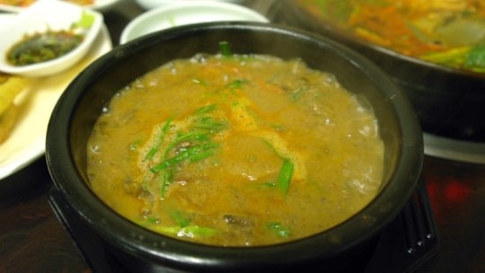 25년 전통의 칼칼한 민물매운탕과 추어탕 매력