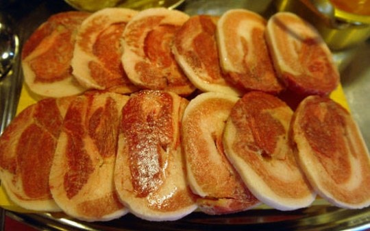 쫄깃한 맛과 착한 가격에 반한다 ‘아줌마 뒷고기’