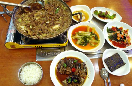 판암동에서 회식장소로 뜨는 ‘한우농장 30년’