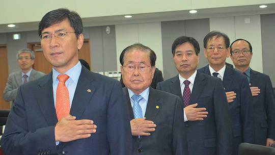 충남지역 대학 향한 안희정의 러브콜