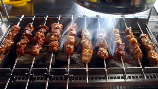한국인도 반한 중국식 정통 양꼬치의 맛 ‘북경양꼬치’