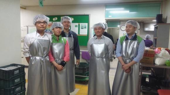한국야쿠르트 충청지점, 사랑의 손길펴기 봉사활동