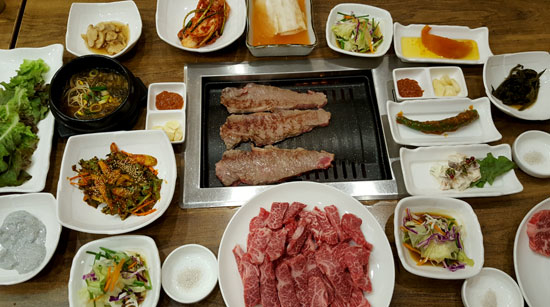 살살 녹는 맛 1++한우암소만 판매하는 ‘한우백화점’