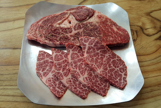 천안 줄서서 먹는 수중숙성 한우집. 꽃핀 한우