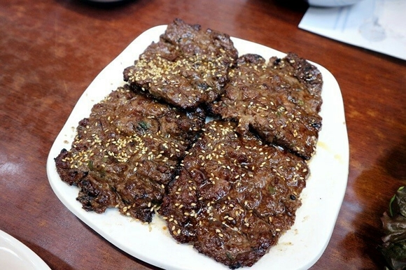 공중파 방송 프로그램도 주목한 광주 광산구 송정역 떡갈비 맛집 ‘빛고을떡갈비’