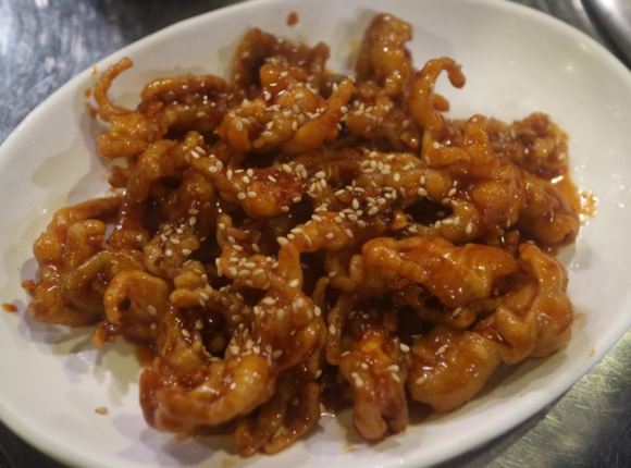 신림동 순대 별미 아성에 도전할 신림 맛집 깡통닭갈비 주목