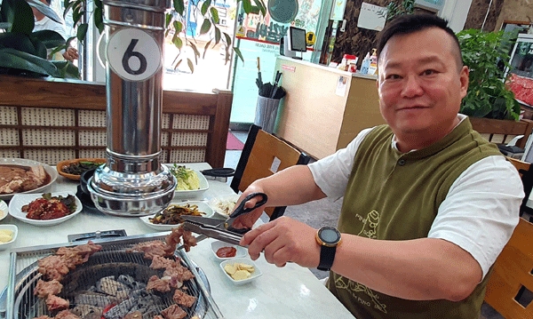 검증된 외식메뉴 돼지양념갈비와 평양냉면 유성 본 숯불갈비