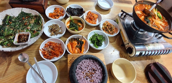 벌교보다 더 유명한 꼬막무침정식 자연애 뜰