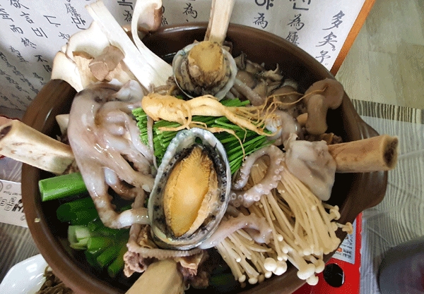 계룡에서 맛보는 항아리 왕갈비탕의 신세계