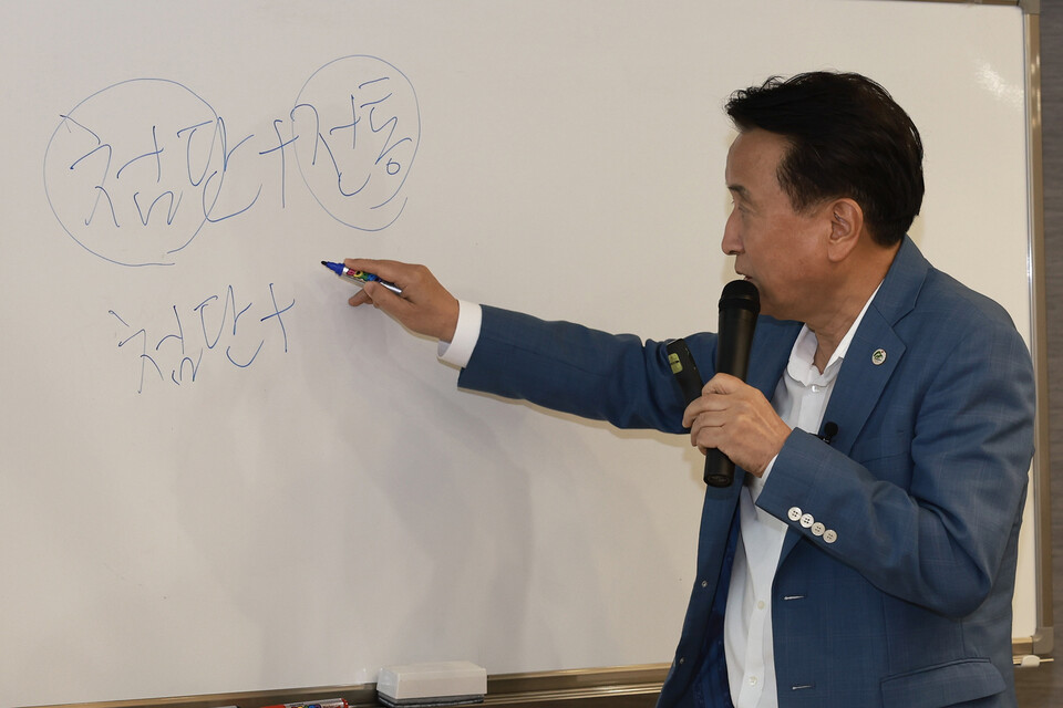 김영환 충북지사 충북과기원, 첨단산업육성 중추역할