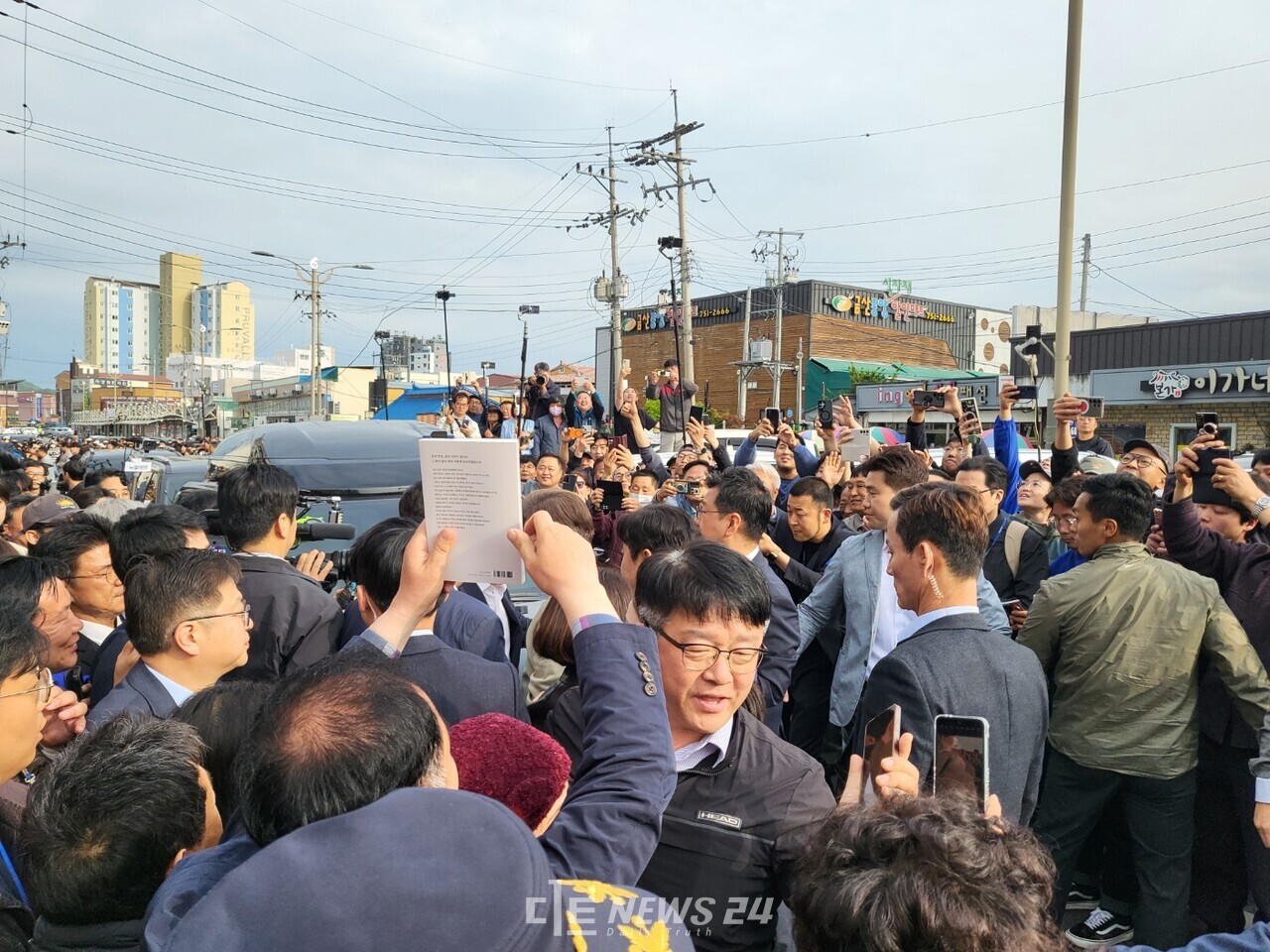 이재명, 충남 금산에서 경청 행보 진정한 대동세상 곧 열려