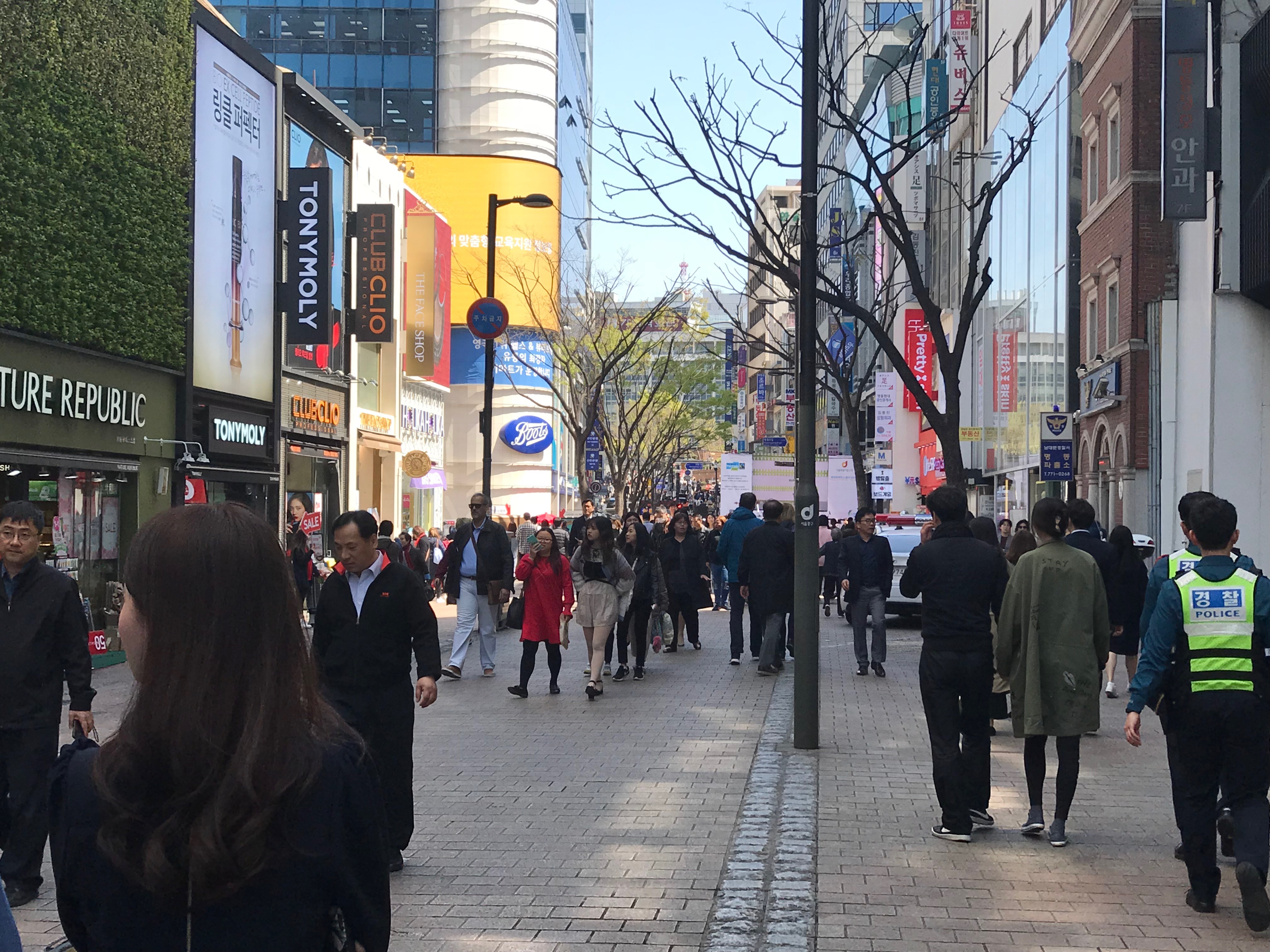 서울에서 외국인 관광객이 가장 많이 찾는 곳은 명동
