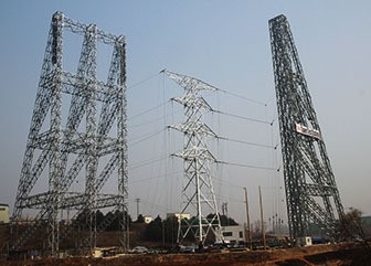 보성파워텍 345kV 강관철탑 첫 하중시험 성공