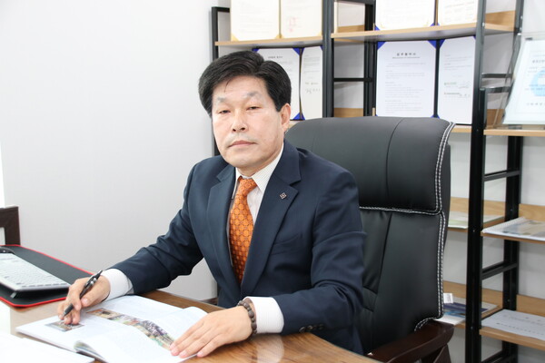 최완기 태양광산업협동조합연합회장 태양광발전, 유휴부지 활용 지역과 상생