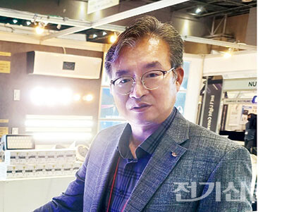 2024 새해를 뛴다_킹스타라이팅, 국내 첫 소독조명과 스마트조명의 결합 성공