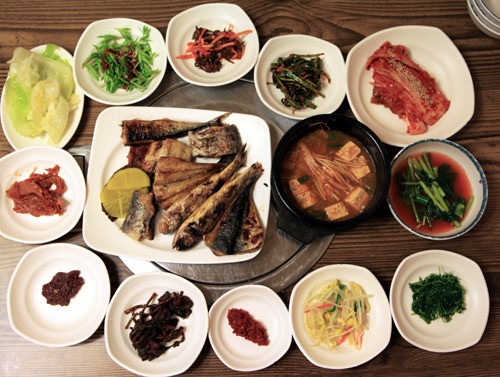 [맛집] 뜨끈뜨끈 돌솥밭에 생선구이
