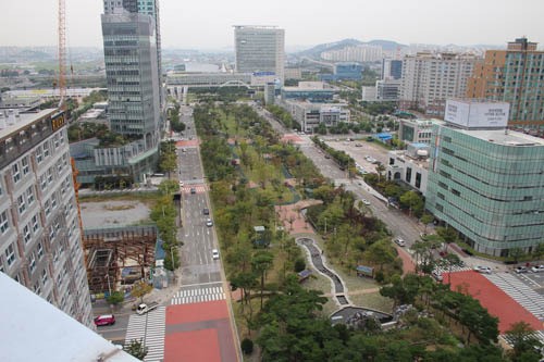 광주시청앞 평화공원 `광장’의 본능 깨워라