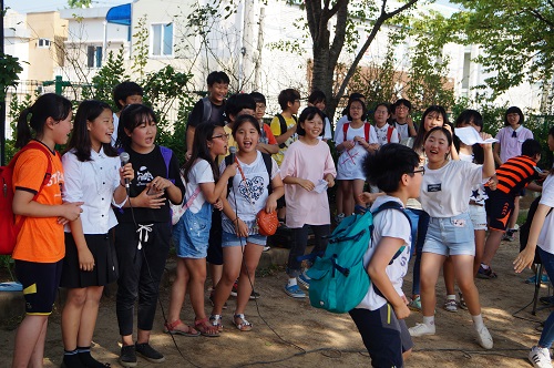 광주 봉주초등생들의 불금, ‘방귀노래방’ 쿵짝쿵짝