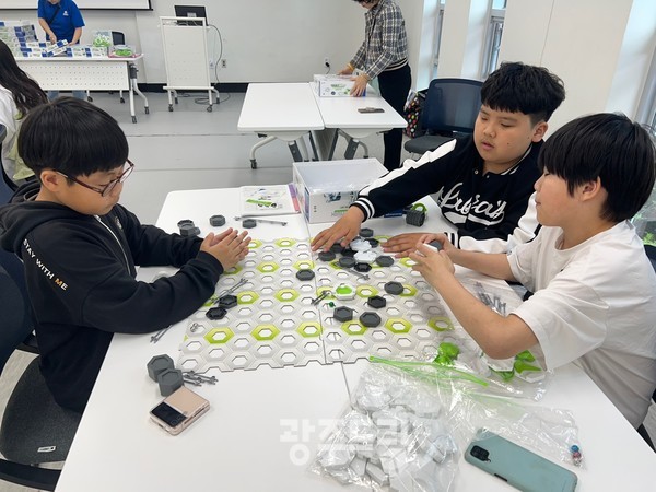 과학과 메이킹? 디지털 놀이터 쌍촌청소년문화의집에서 놀며 배우자!