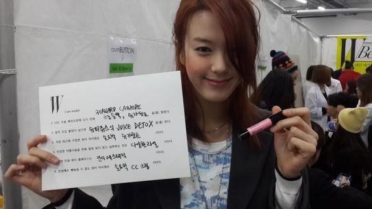 모델들이 백스테이지에서 전한 뷰티시크릿