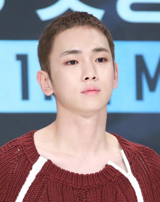 헤어스타일 바꾼 샤이니 키 (사진)