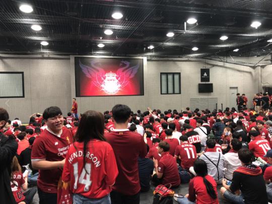 “조선 콥 700명이 한 자리에!” 챔스 결승전을 축구펍에서 봤다 (후기)