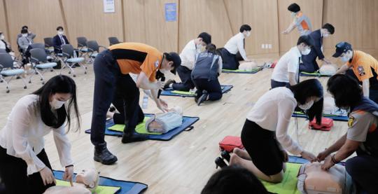 공무원연금공단, 신입직원 대상 심폐소생술 교육 등 안전을 더하다