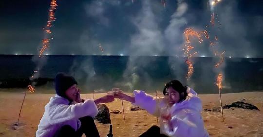 “와인, 불꽃, 밤바다…” 단 둘이♥ 보낸 시간 공개한 톱 아이돌